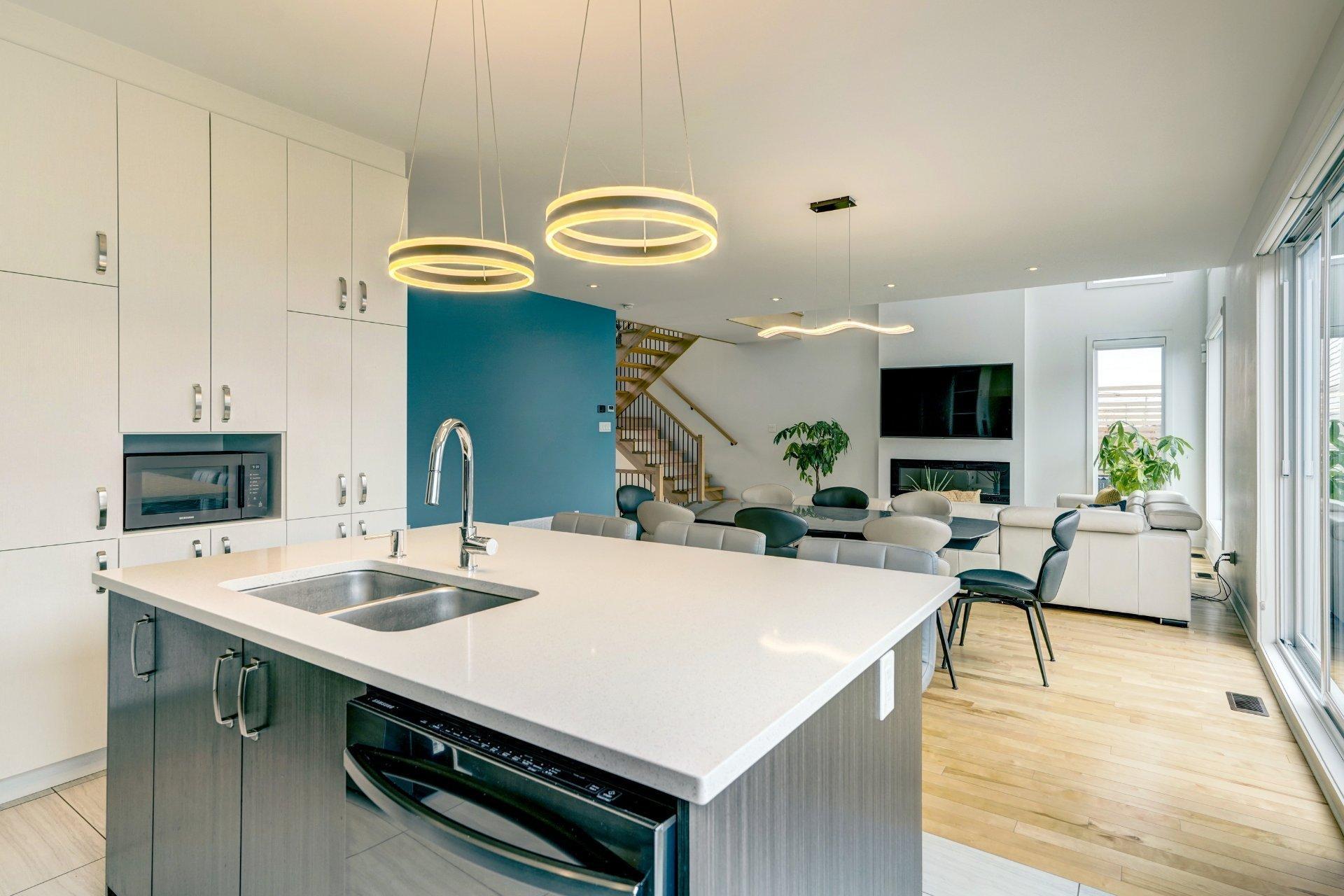 









3297


Rue du Gamay

,
Sainte-Marthe-sur-le-Lac,




QC
J0N1P0

