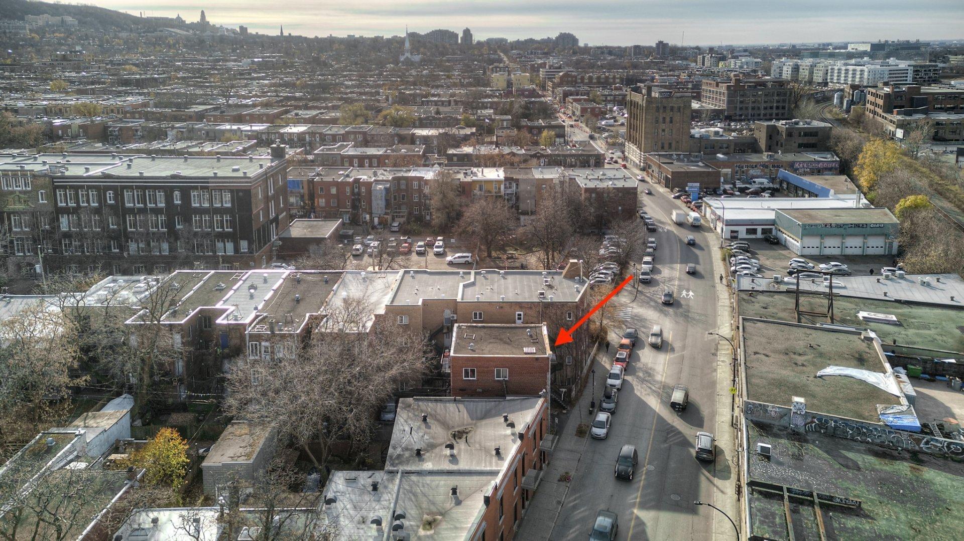 









170

 - 174


Av. Van Horne

,
Montréal (Le Plateau-Mont-Royal),




QC
H2T2J4

