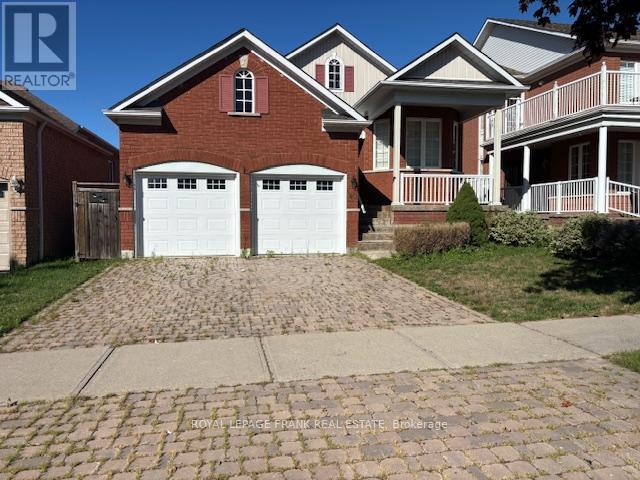 












40 KIMBERLY DRIVE

,
Whitby (Brooklin),




Ontario
L1M1K5

