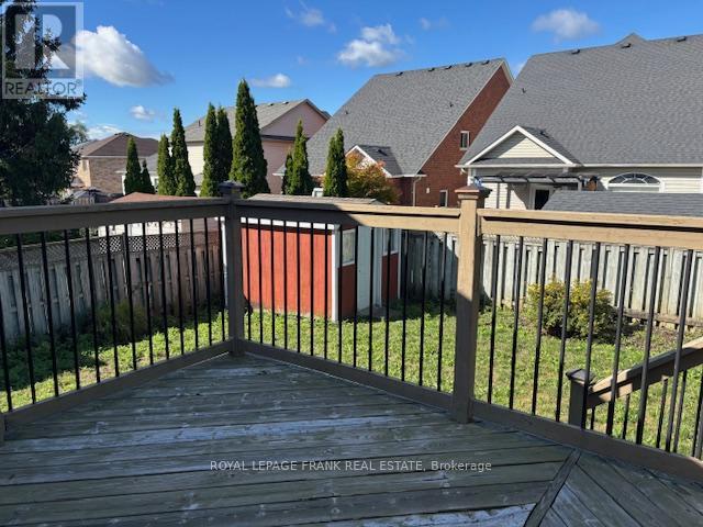 












40 KIMBERLY DRIVE

,
Whitby (Brooklin),




Ontario
L1M1K5

