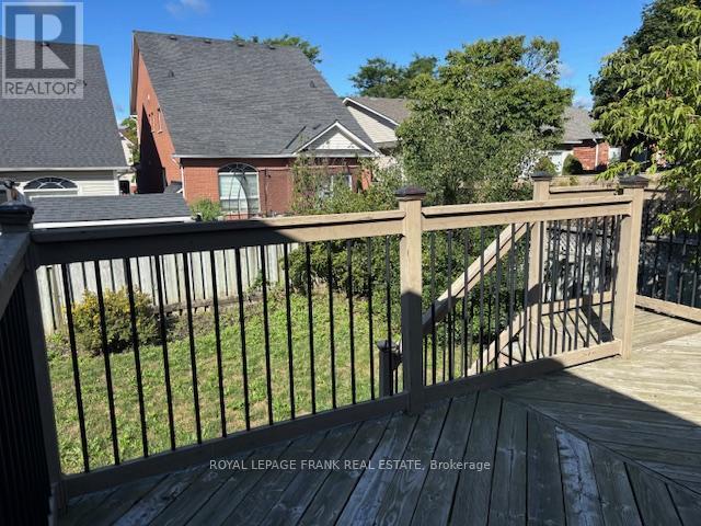 












40 KIMBERLY DRIVE

,
Whitby (Brooklin),




Ontario
L1M1K5


