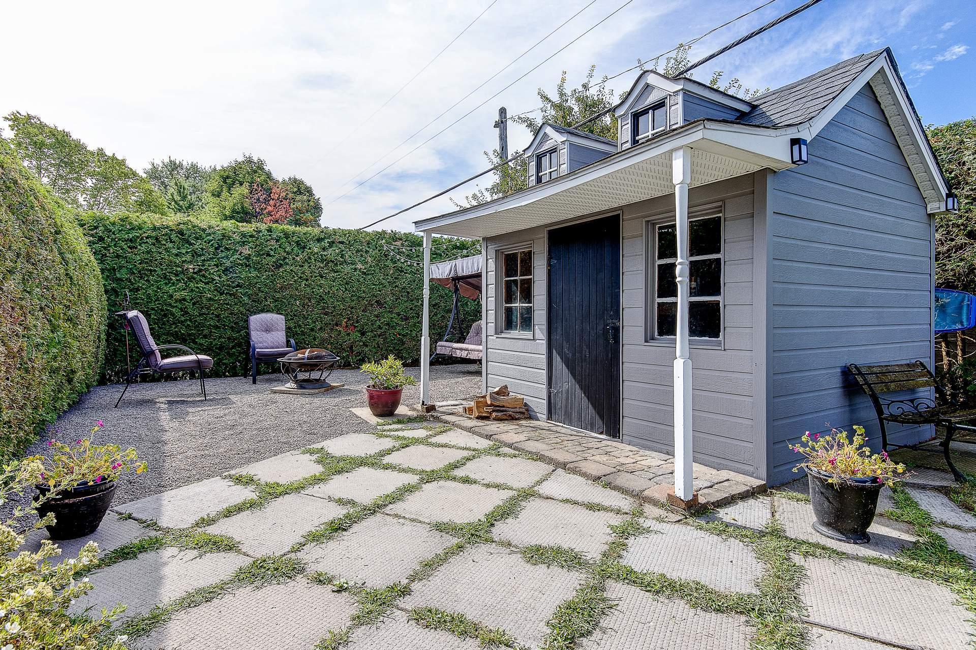 









396


Rue Lamoureux

,
Sainte-Julie,




QC
J3E1G8

