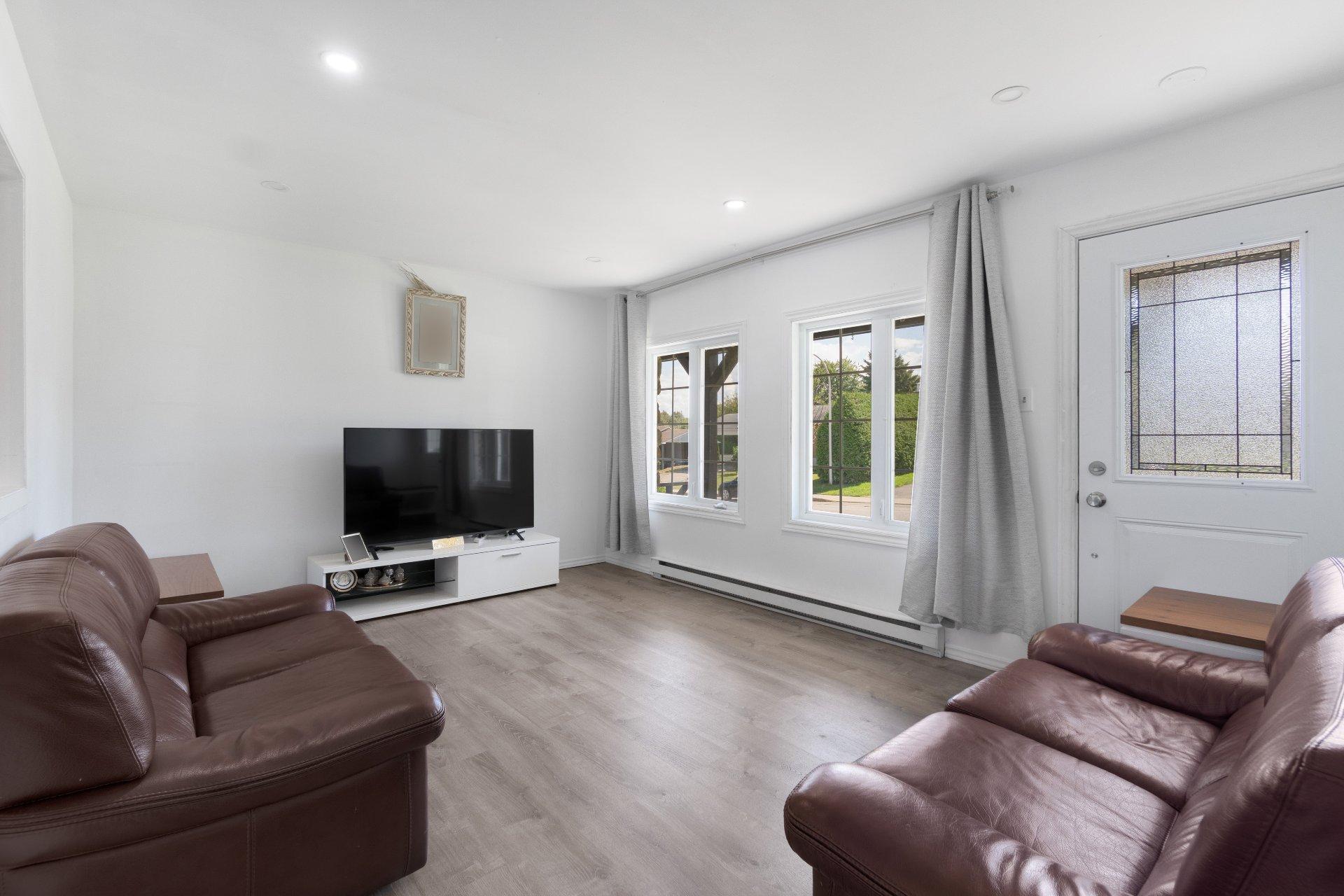 









765


Rue Bacon

,
Sherbrooke (Les Nations),




QC
J1H5V9

