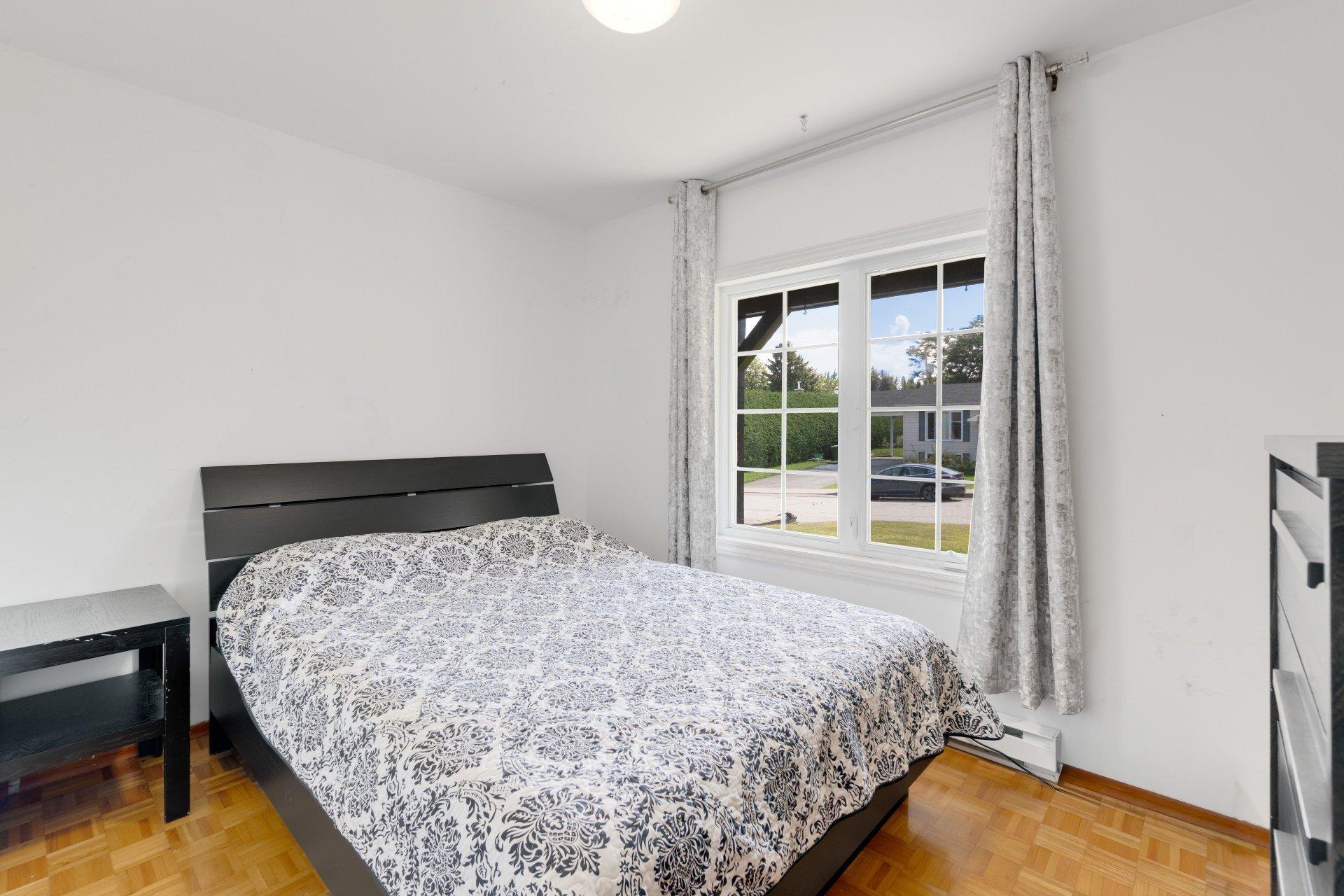 









765


Rue Bacon

,
Sherbrooke (Les Nations),




QC
J1H5V9

