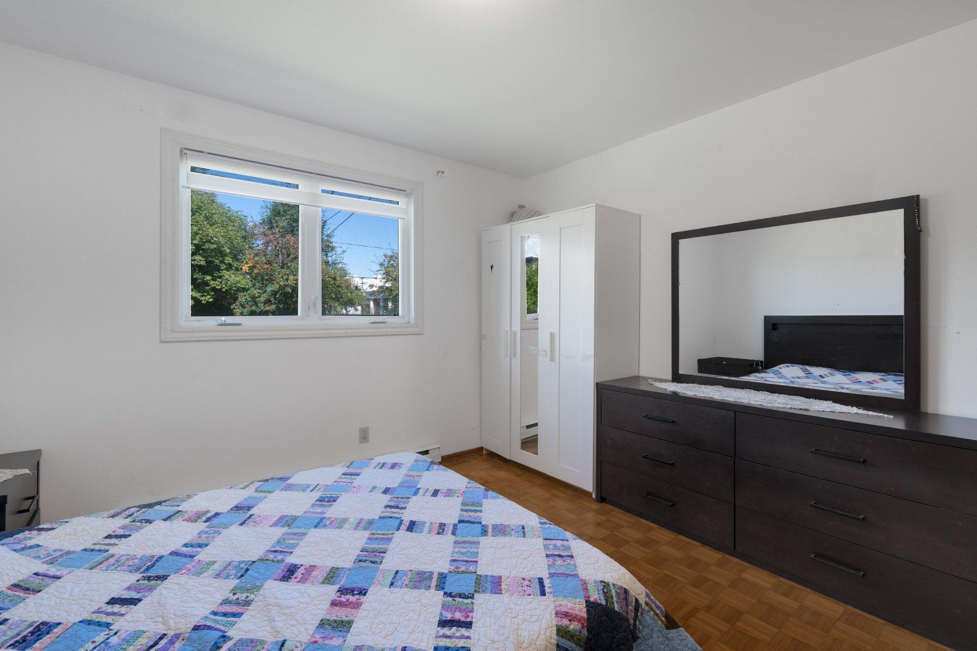









765


Rue Bacon

,
Sherbrooke (Les Nations),




QC
J1H5V9


