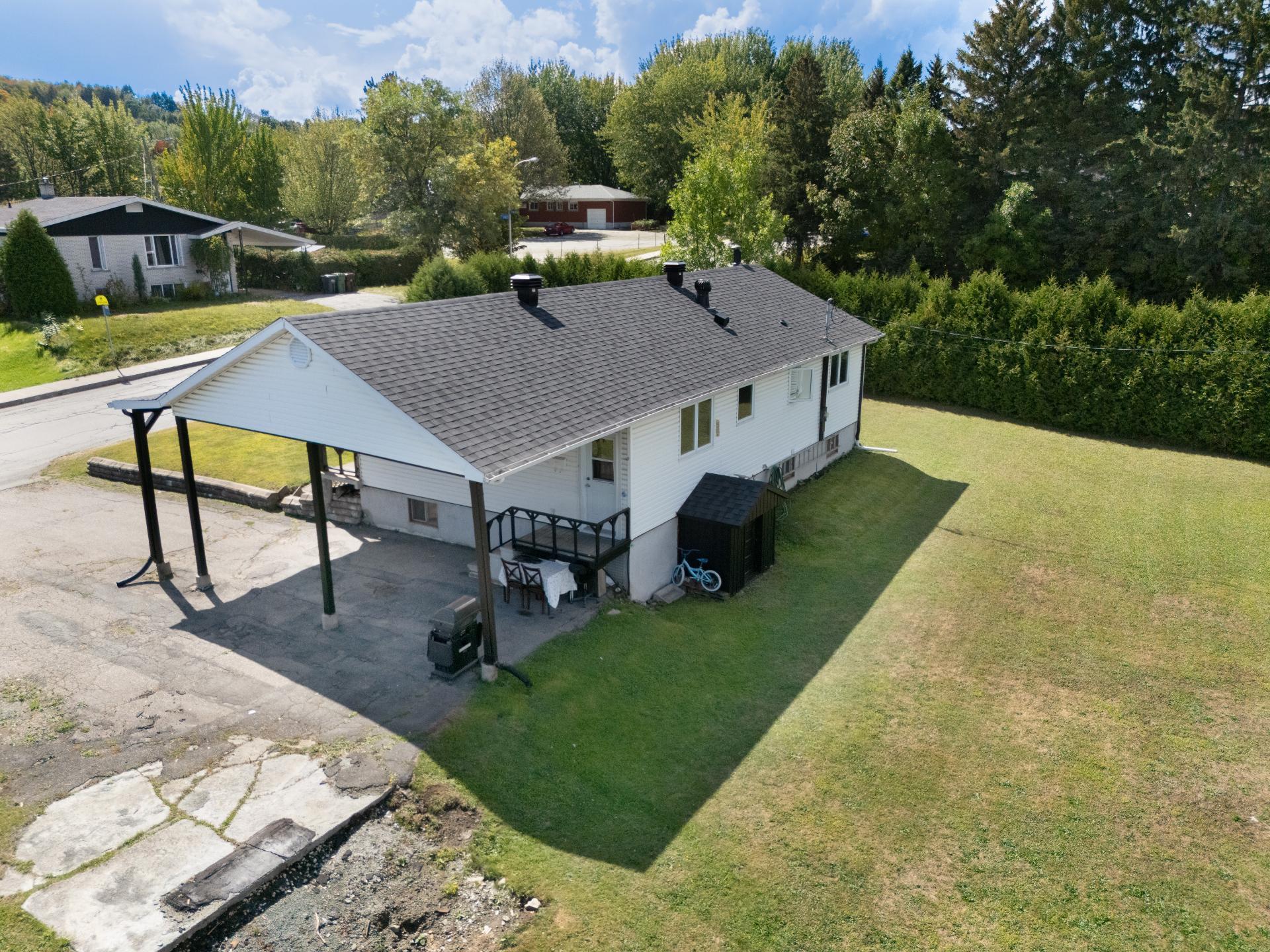 









765


Rue Bacon

,
Sherbrooke (Les Nations),




QC
J1H5V9


