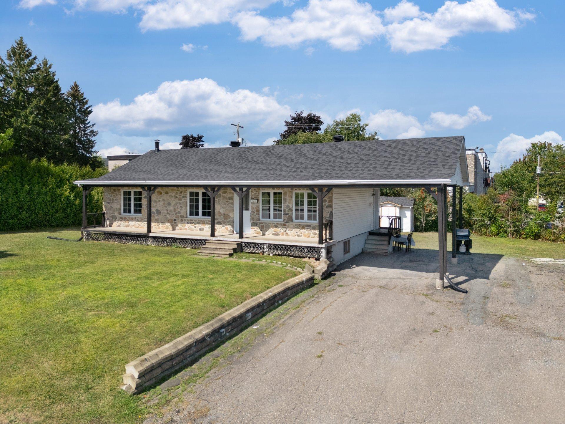 









765


Rue Bacon

,
Sherbrooke (Les Nations),




QC
J1H5V9

