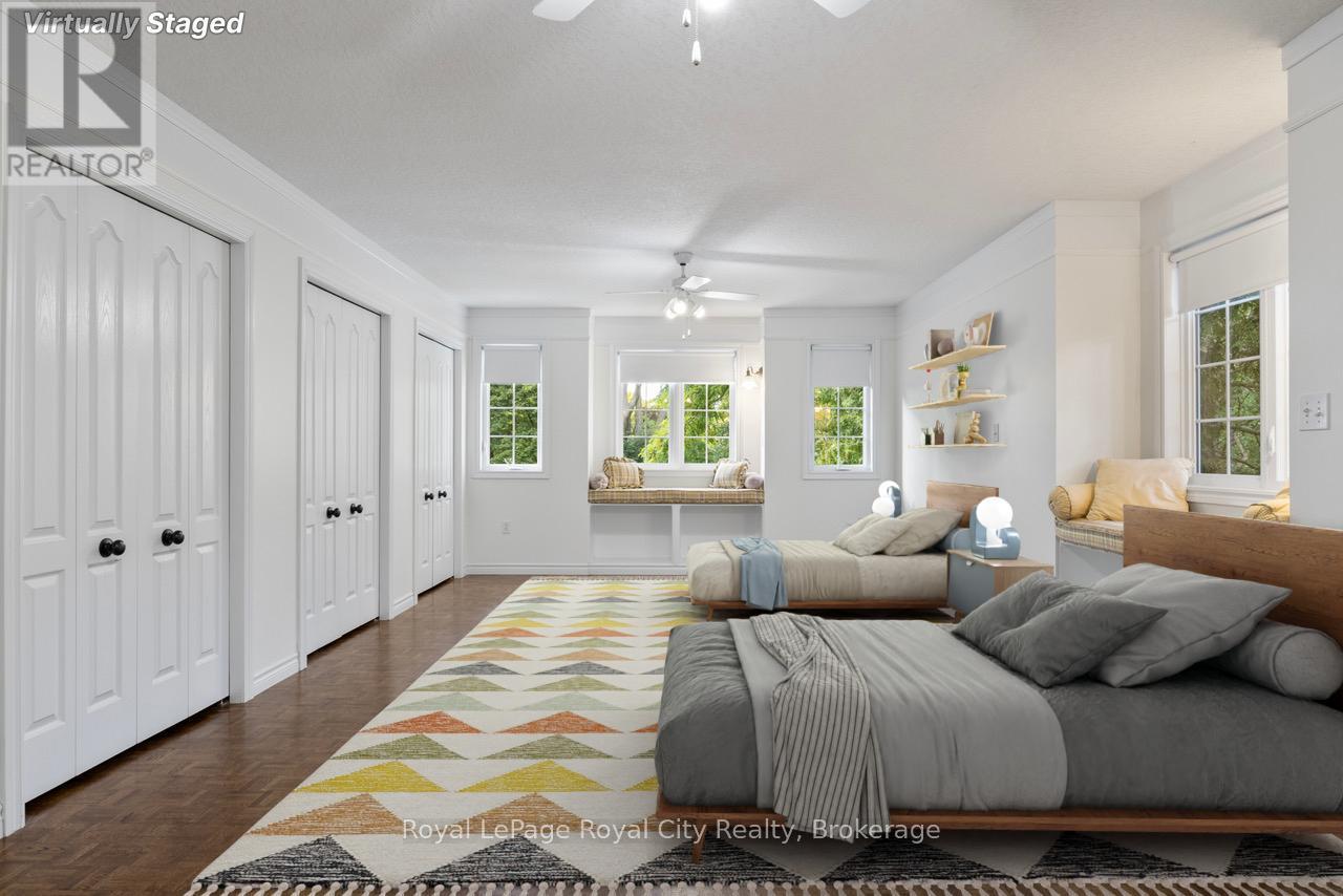 












168 PALMER STREET

,
Guelph (St. George's),




Ontario
N1E2R6

