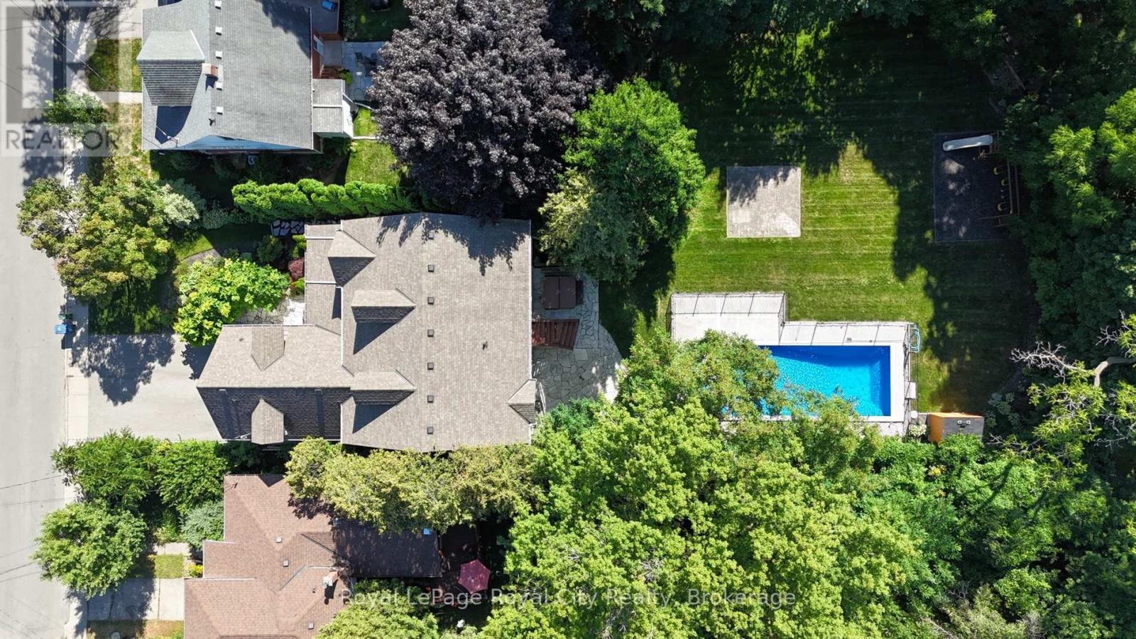 












168 PALMER STREET

,
Guelph (St. George's),




Ontario
N1E2R6

