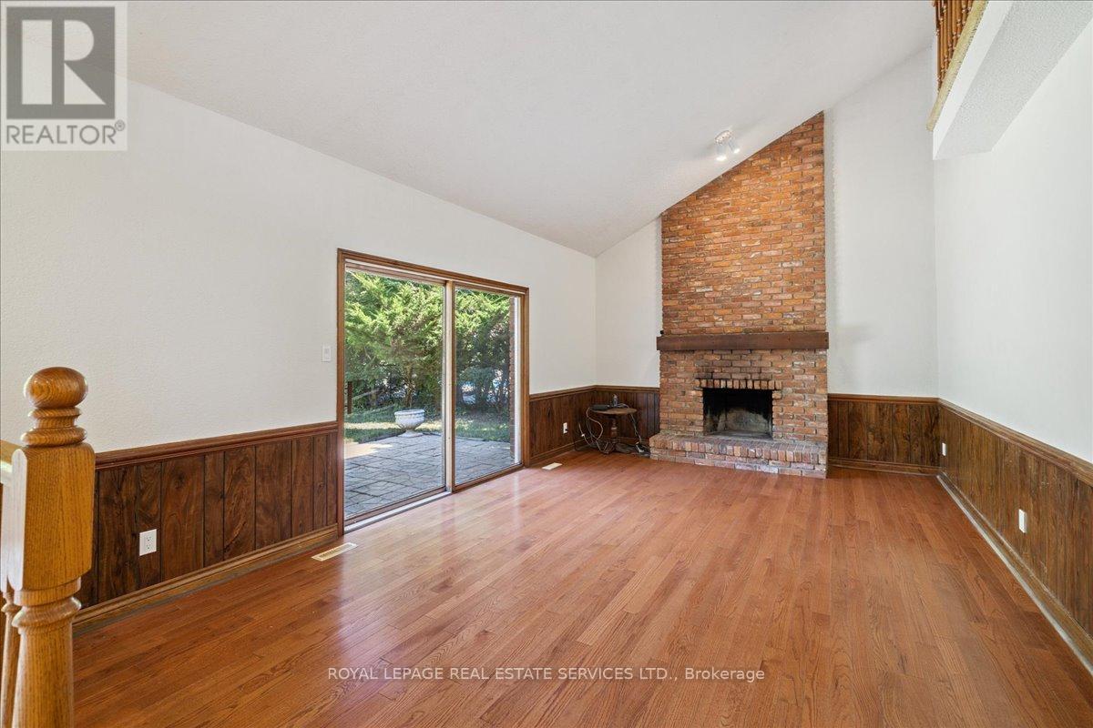 












3267 SHELBURNE PLACE

,
Oakville,




Ontario
L6L5V8

