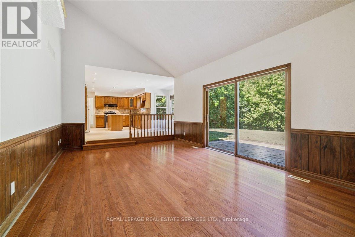 












3267 SHELBURNE PLACE

,
Oakville,




Ontario
L6L5V8

