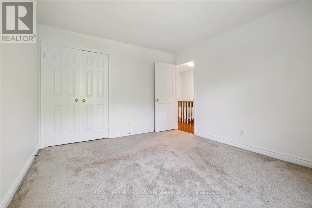 












3267 SHELBURNE PLACE

,
Oakville,




Ontario
L6L5V8

