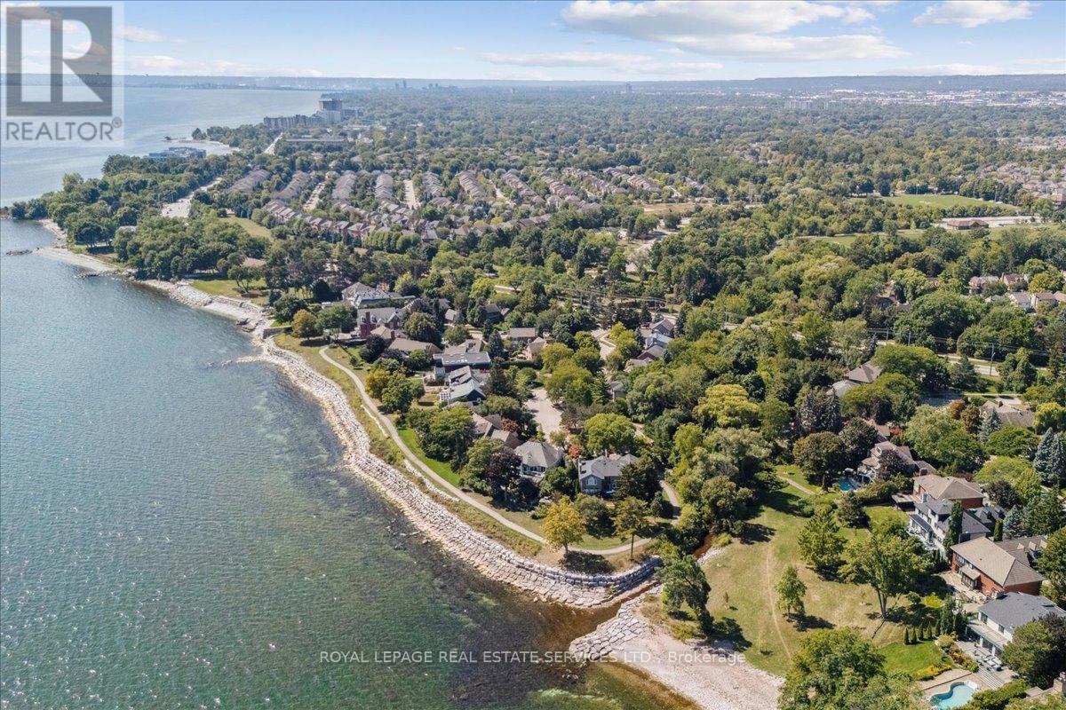 












3267 SHELBURNE PLACE

,
Oakville,




Ontario
L6L5V8

