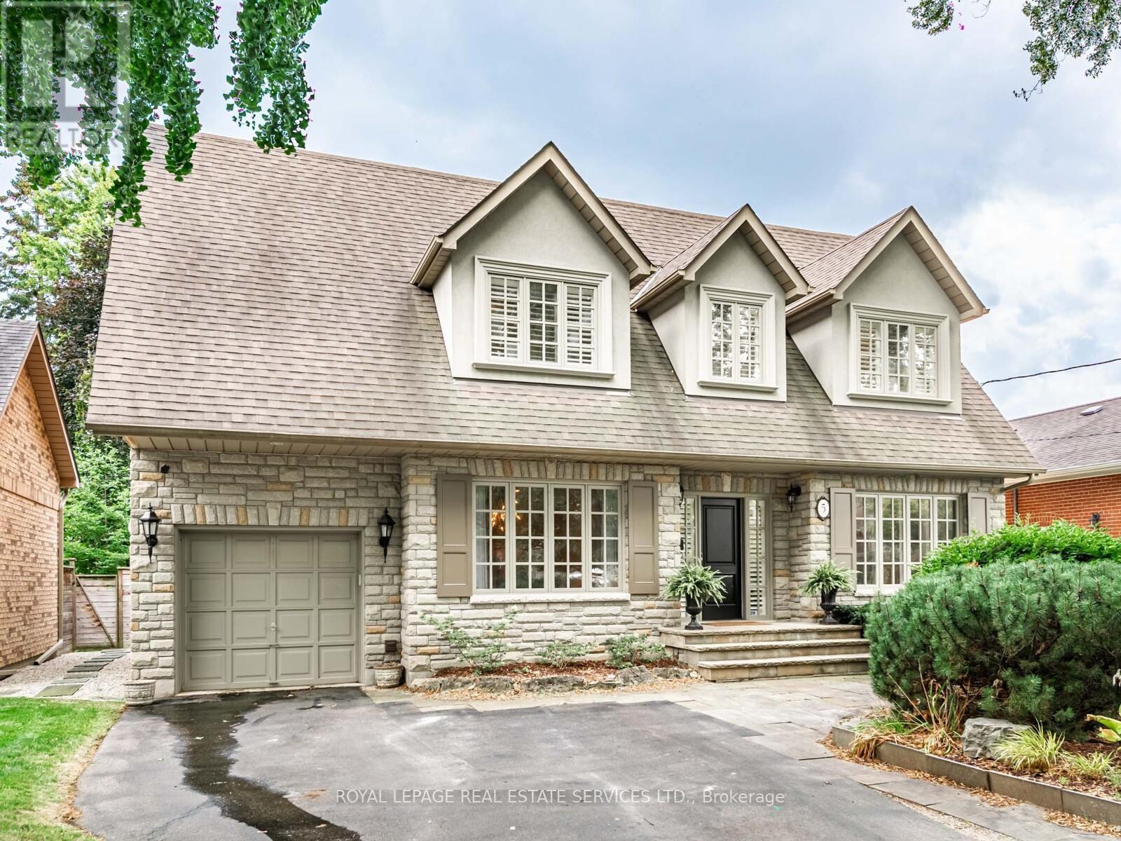 












5 REID MANOR

,
Toronto,




Ontario
M8Y2H8

