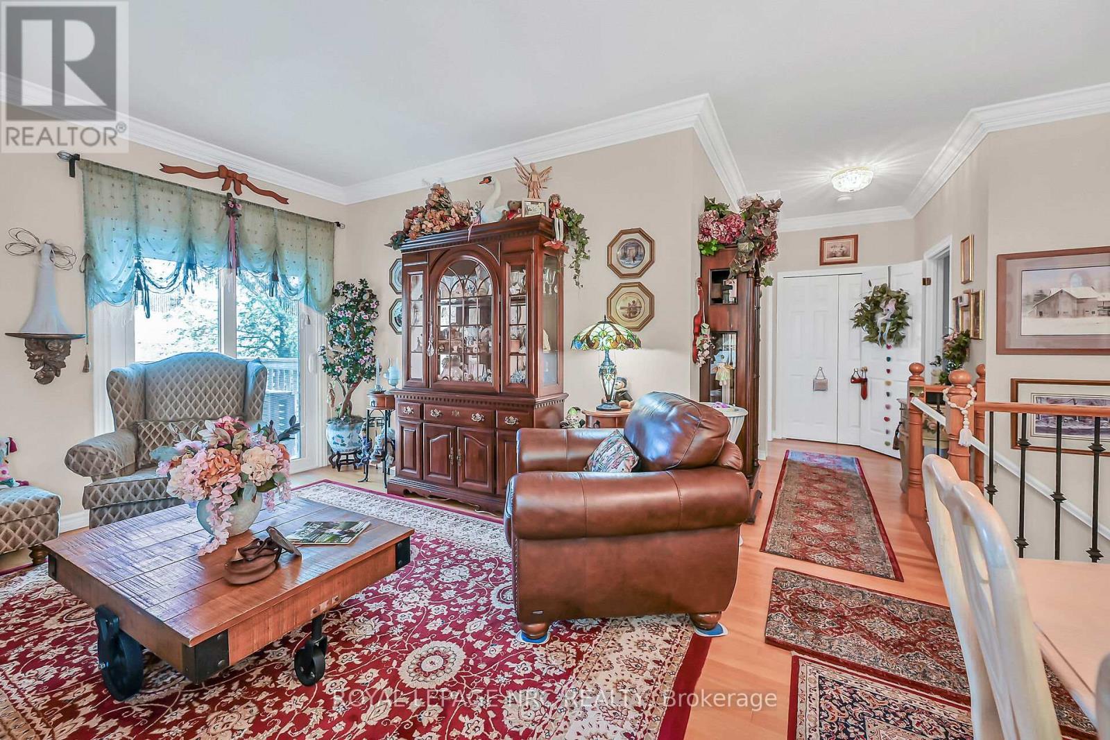 












29 - 20 KITTY MURRAY LANE

,
Hamilton,




Ontario
L9K1L7

