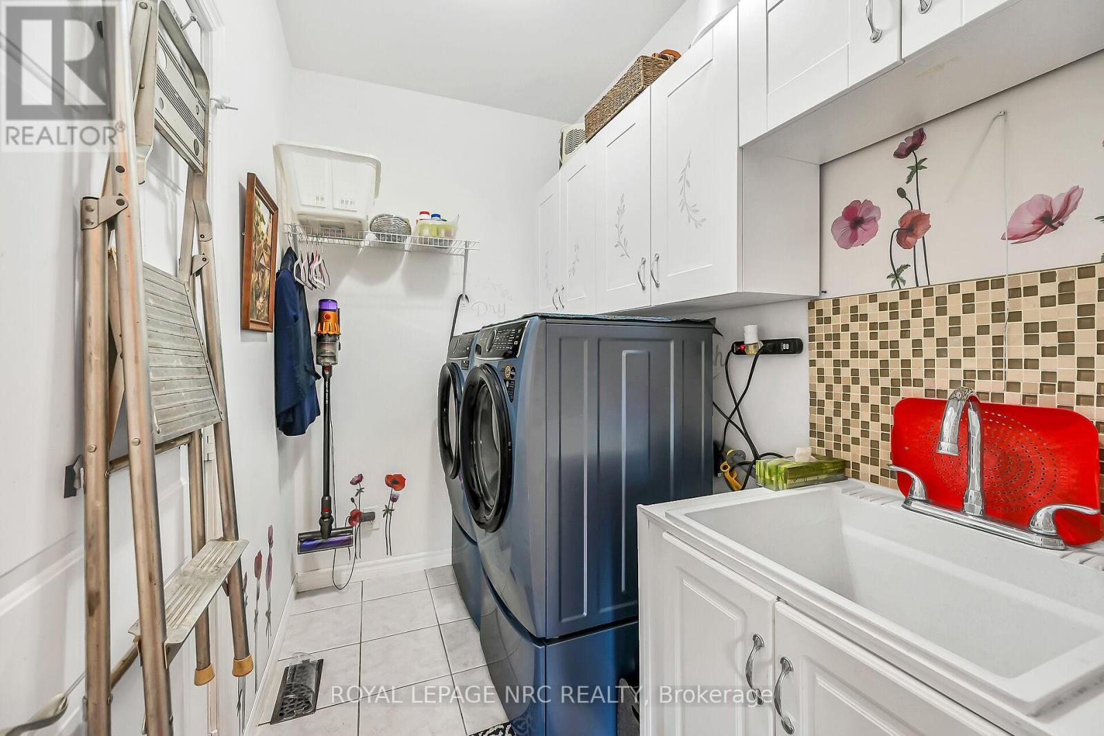 












29 - 20 KITTY MURRAY LANE

,
Hamilton,




Ontario
L9K1L7

