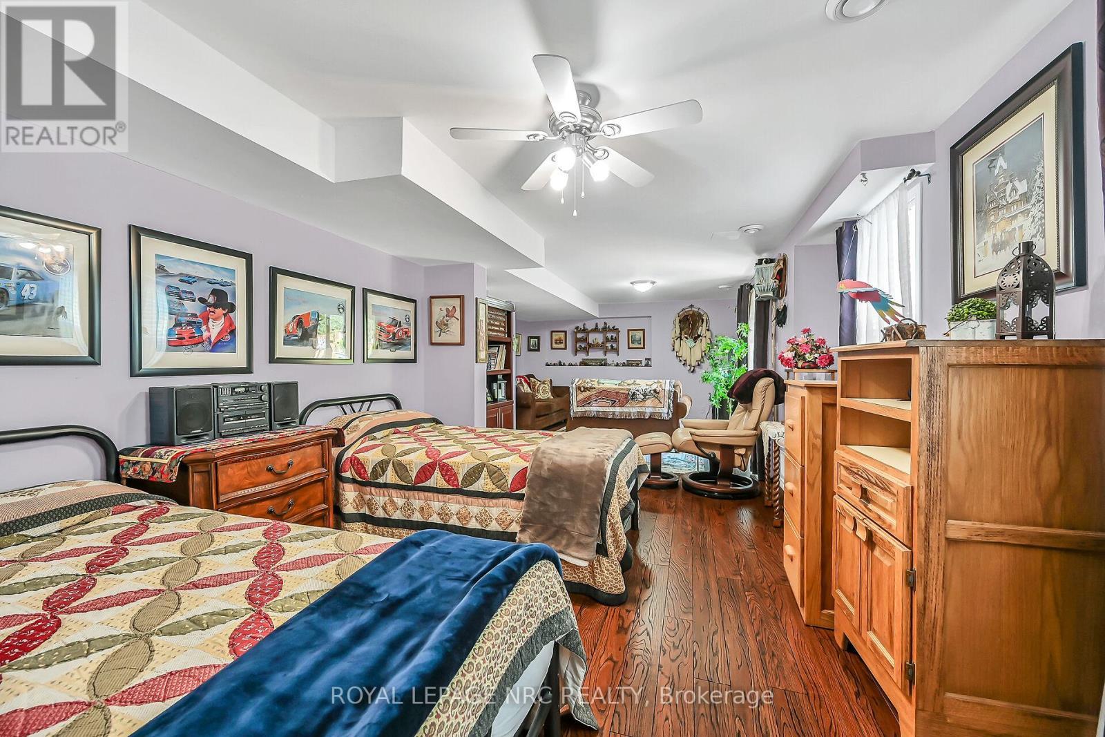 












29 - 20 KITTY MURRAY LANE

,
Hamilton,




Ontario
L9K1L7

