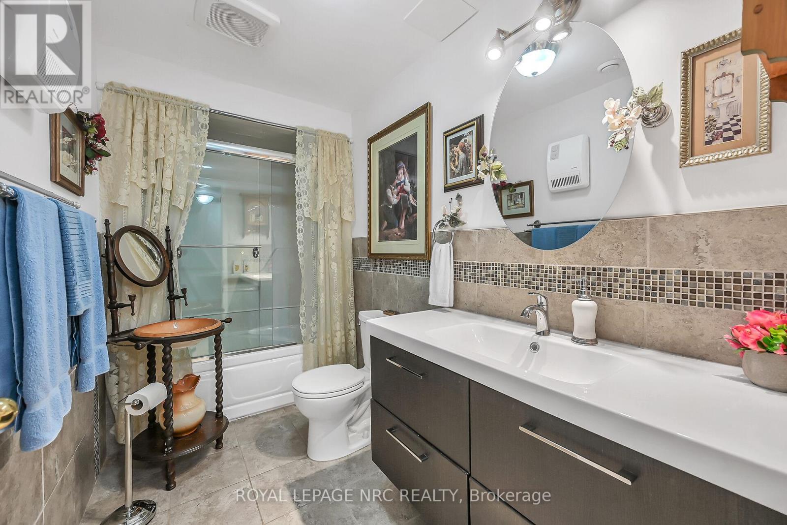 












29 - 20 KITTY MURRAY LANE

,
Hamilton,




Ontario
L9K1L7

