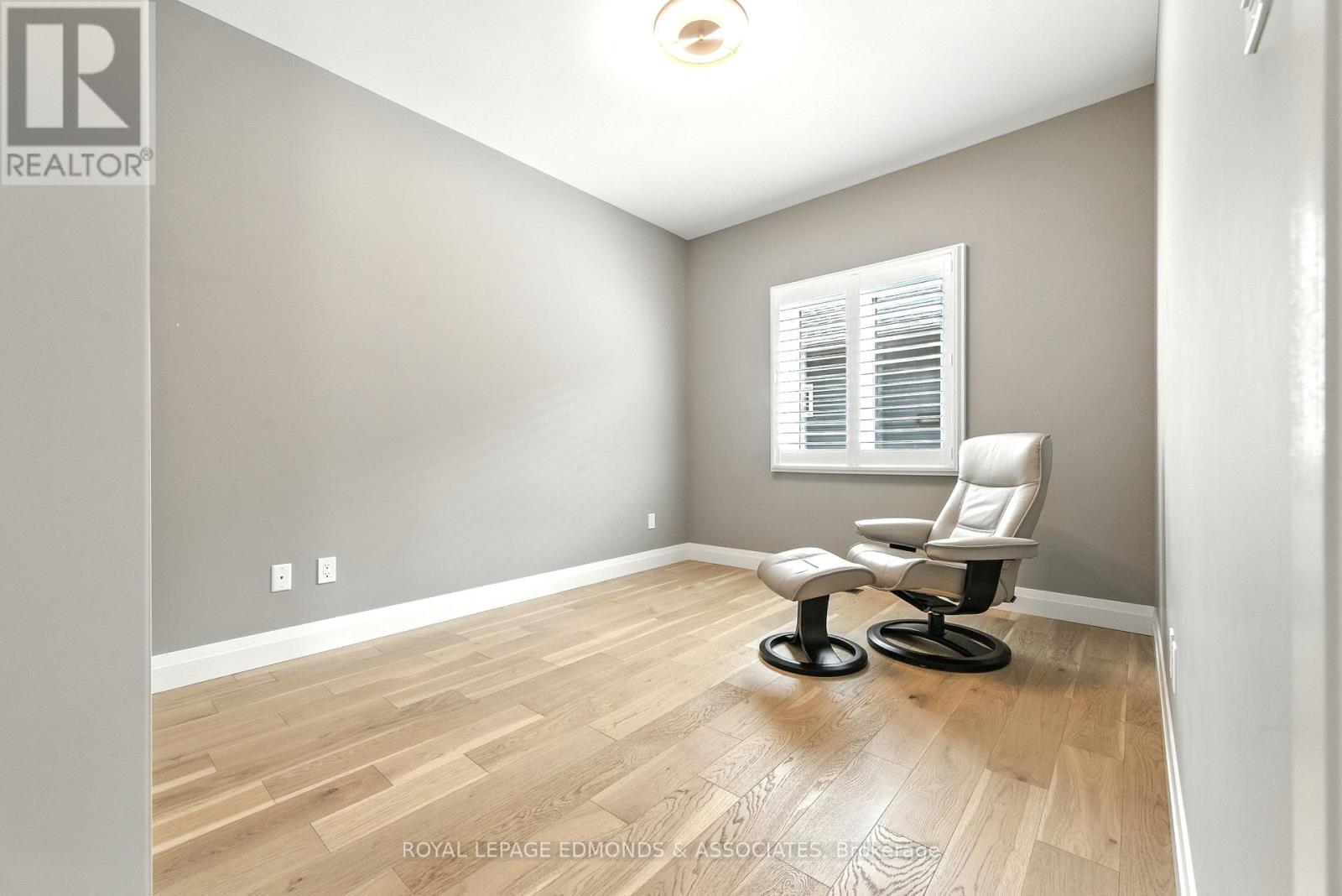 












517 SYDENHAM STREET

,
Pembroke,




Ontario
K8A8K5

