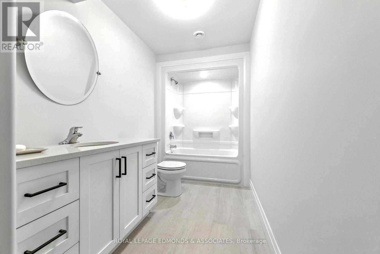 












517 SYDENHAM STREET

,
Pembroke,




Ontario
K8A8K5

