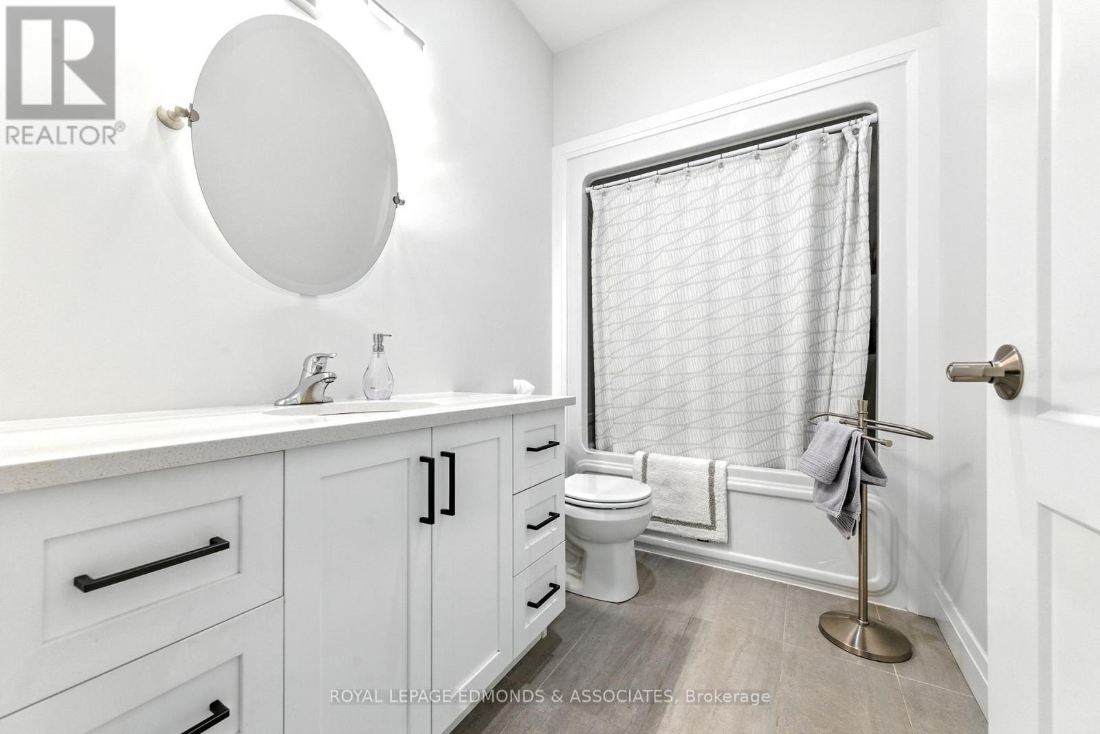 












517 SYDENHAM STREET

,
Pembroke,




Ontario
K8A8K5

