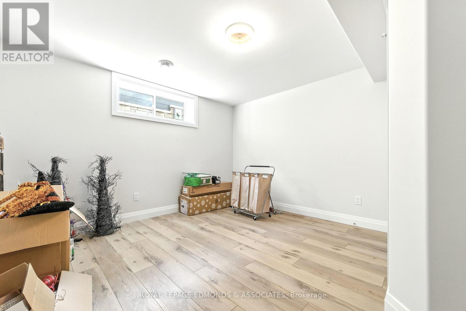 












517 SYDENHAM STREET

,
Pembroke,




Ontario
K8A8K5

