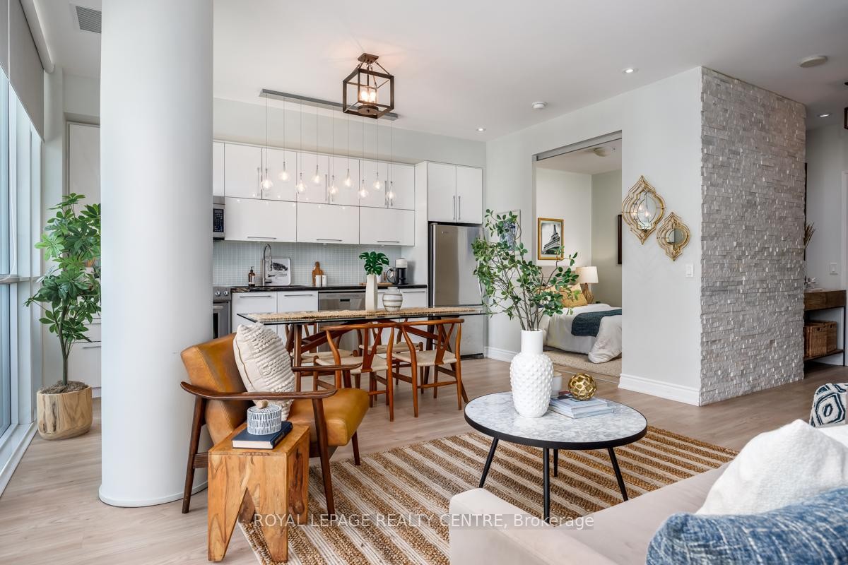 









80


MARINE PARADE

Drive, 413,
Toronto,




ON
M8V 0A3

