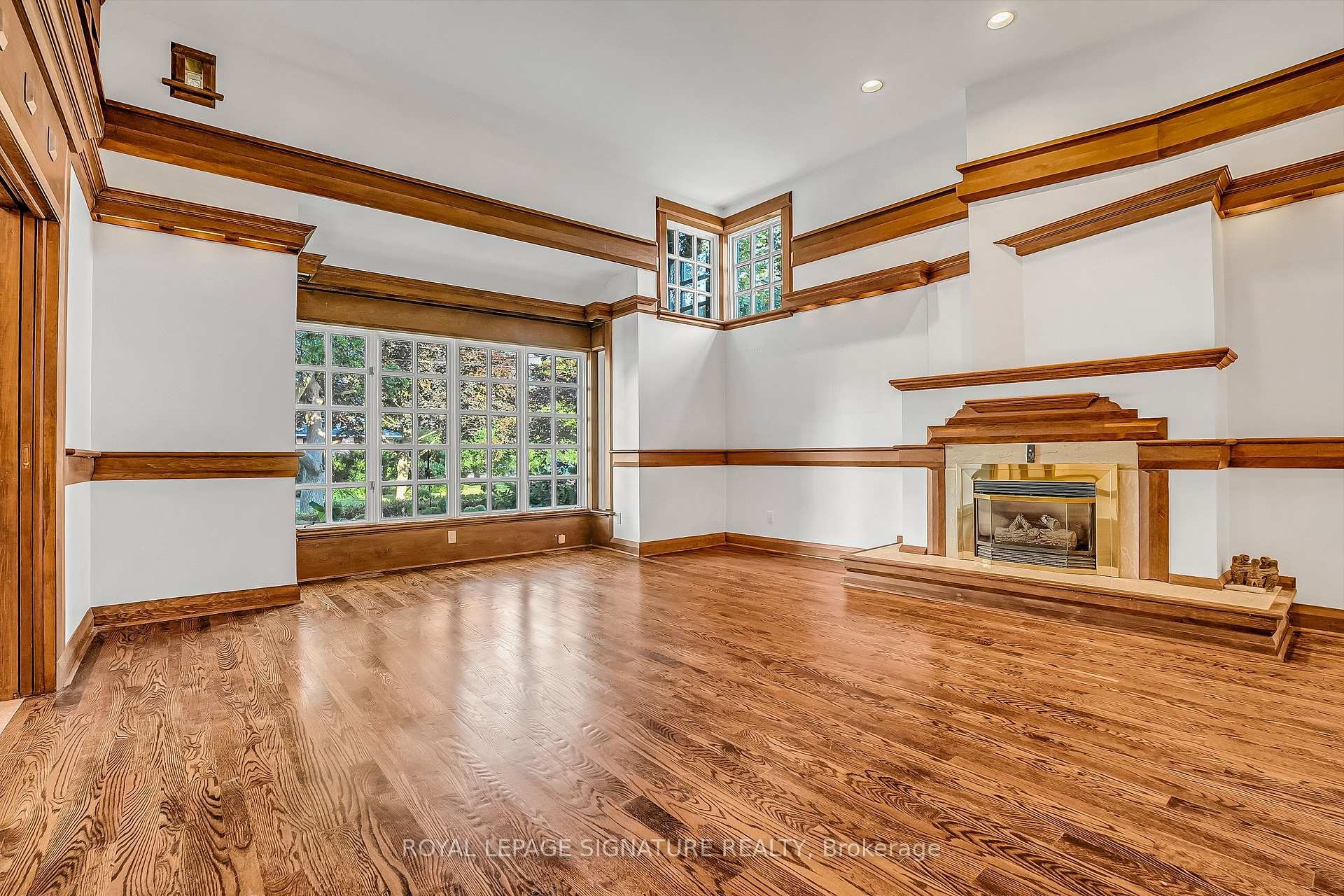 









6


Crossburn

Drive,
Toronto,




ON
M3B 2Z2

