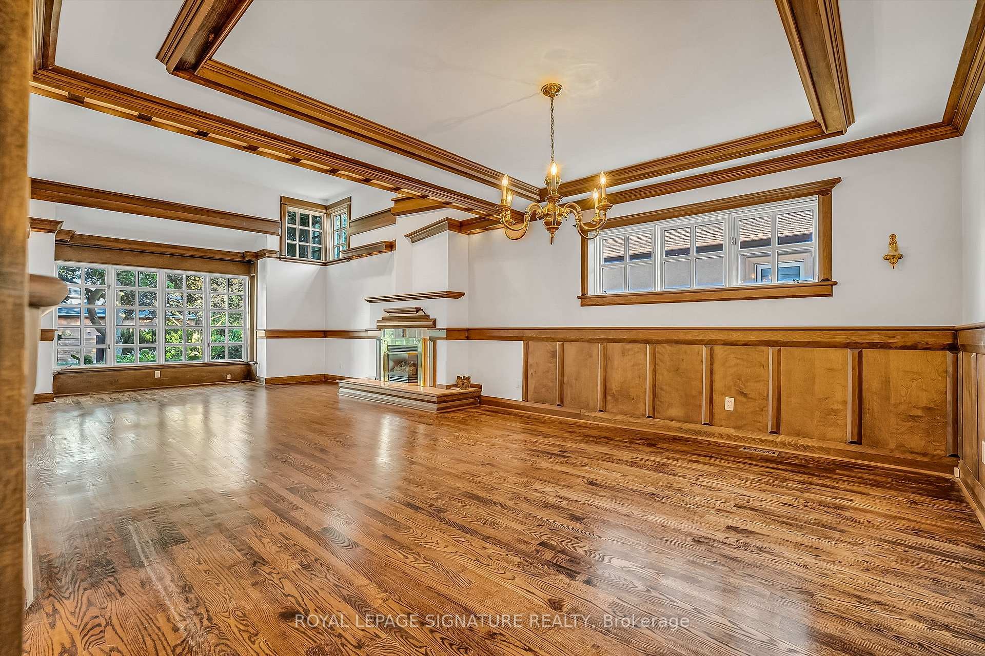 









6


Crossburn

Drive,
Toronto,




ON
M3B 2Z2

