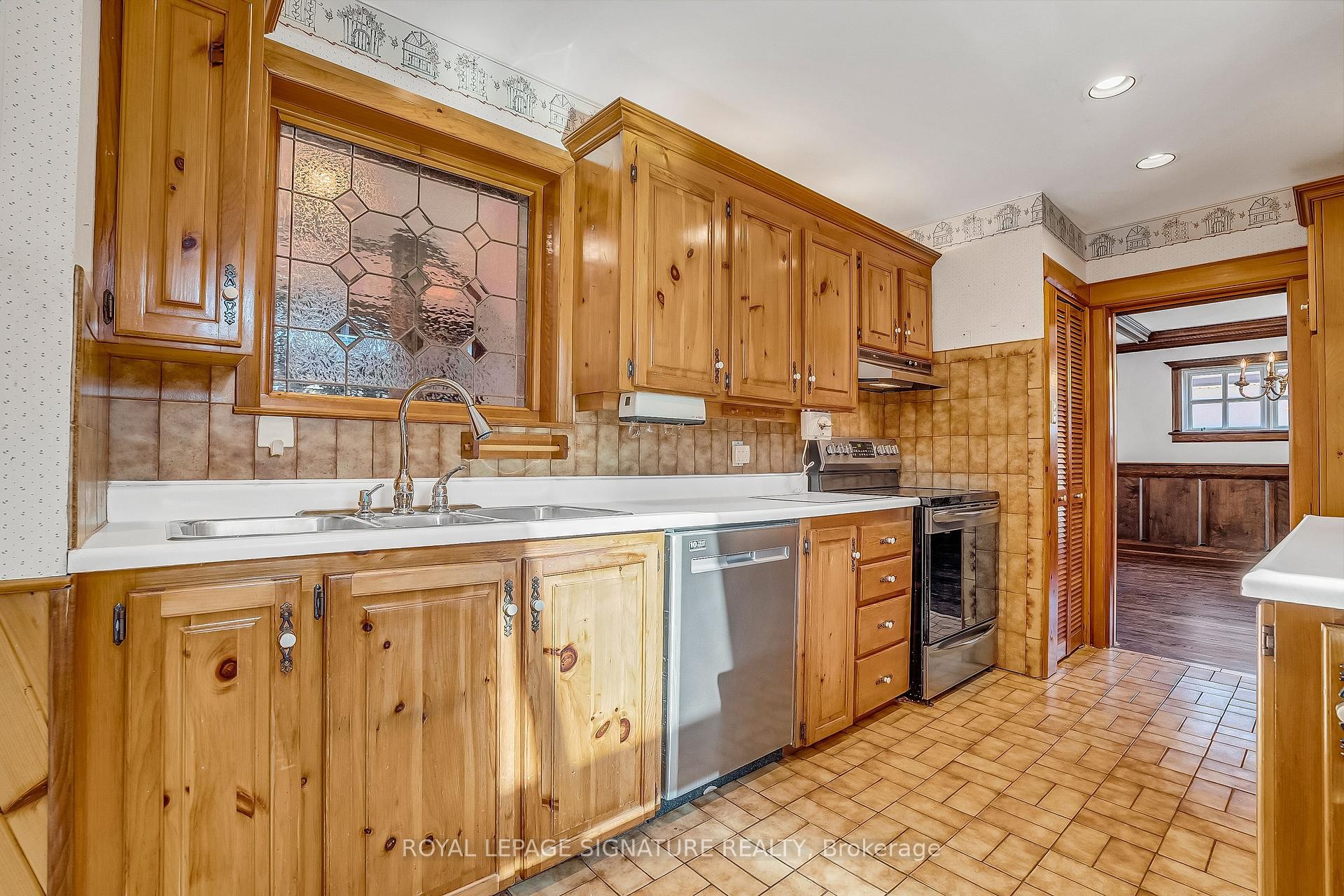









6


Crossburn

Drive,
Toronto,




ON
M3B 2Z2

