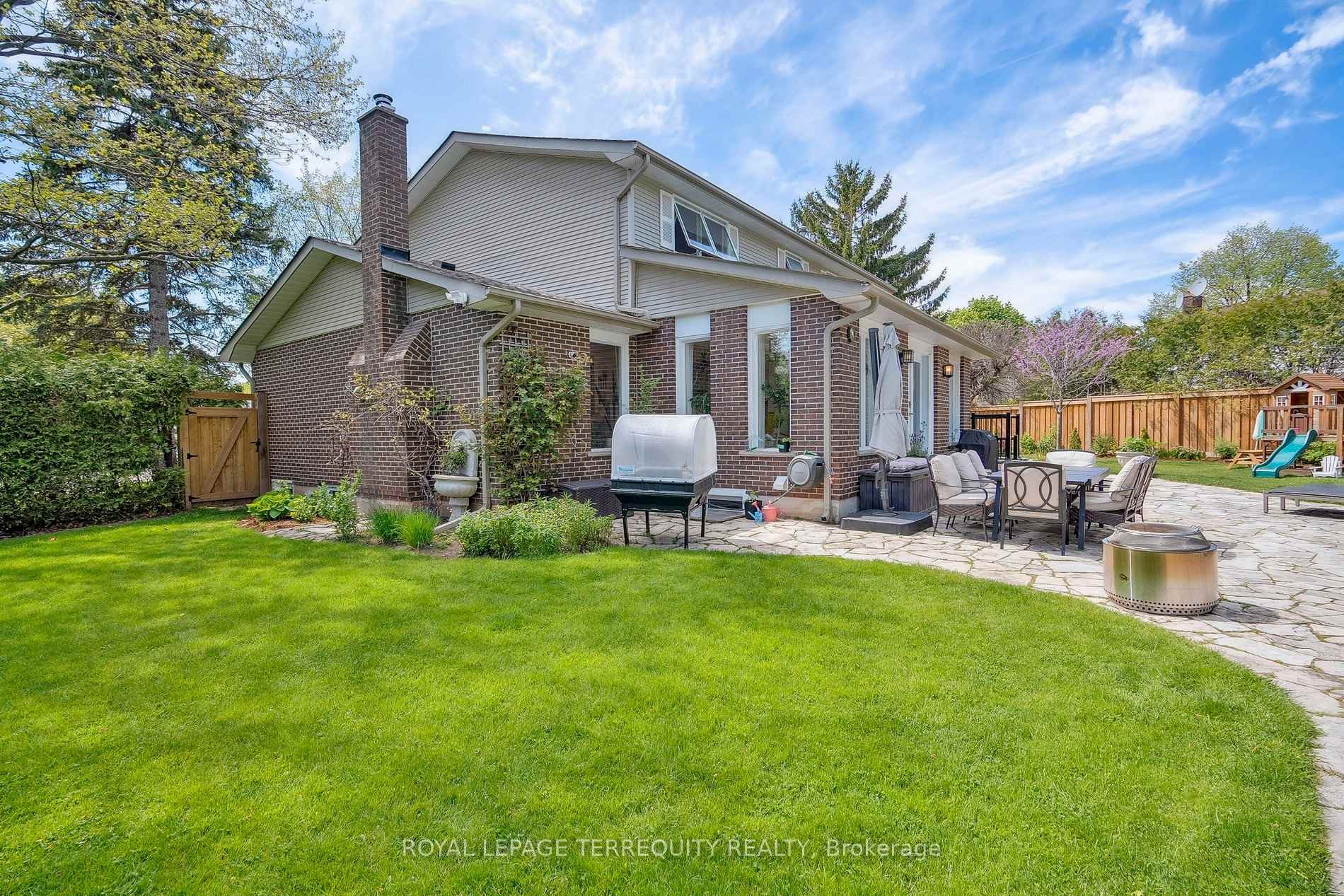 









219


Valleyview

Court,
Oakville,




ON
L6L 5H9

