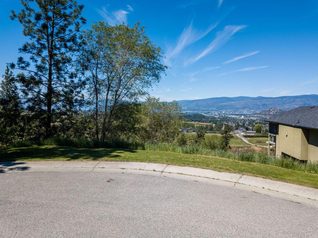 









952


Ackerman

Court,
Kelowna,







BC
V1X 7L2

