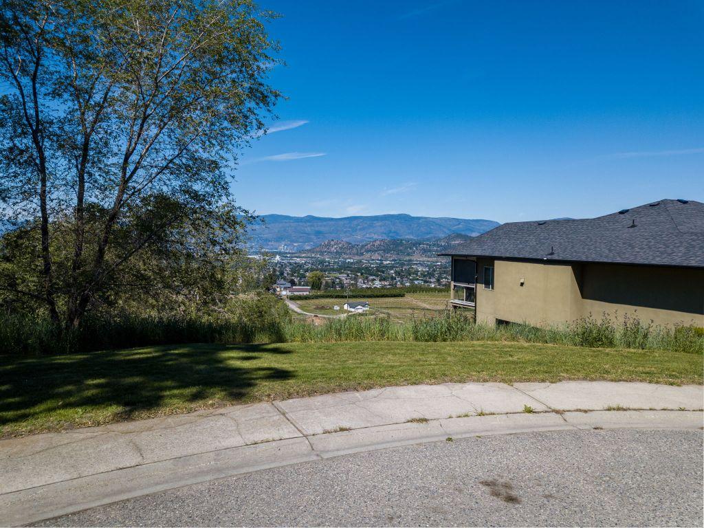 









952


Ackerman

Court,
Kelowna,







BC
V1X 7L2

