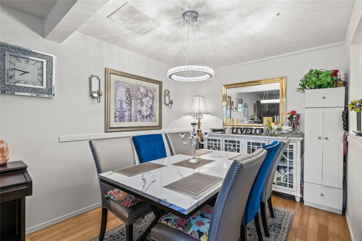 









1045


Sutherland

Avenue, 145,
Kelowna,




BC
V1Y 5Y1

