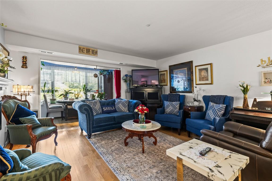 









1045


Sutherland

Avenue, 145,
Kelowna,




BC
V1Y 5Y1

