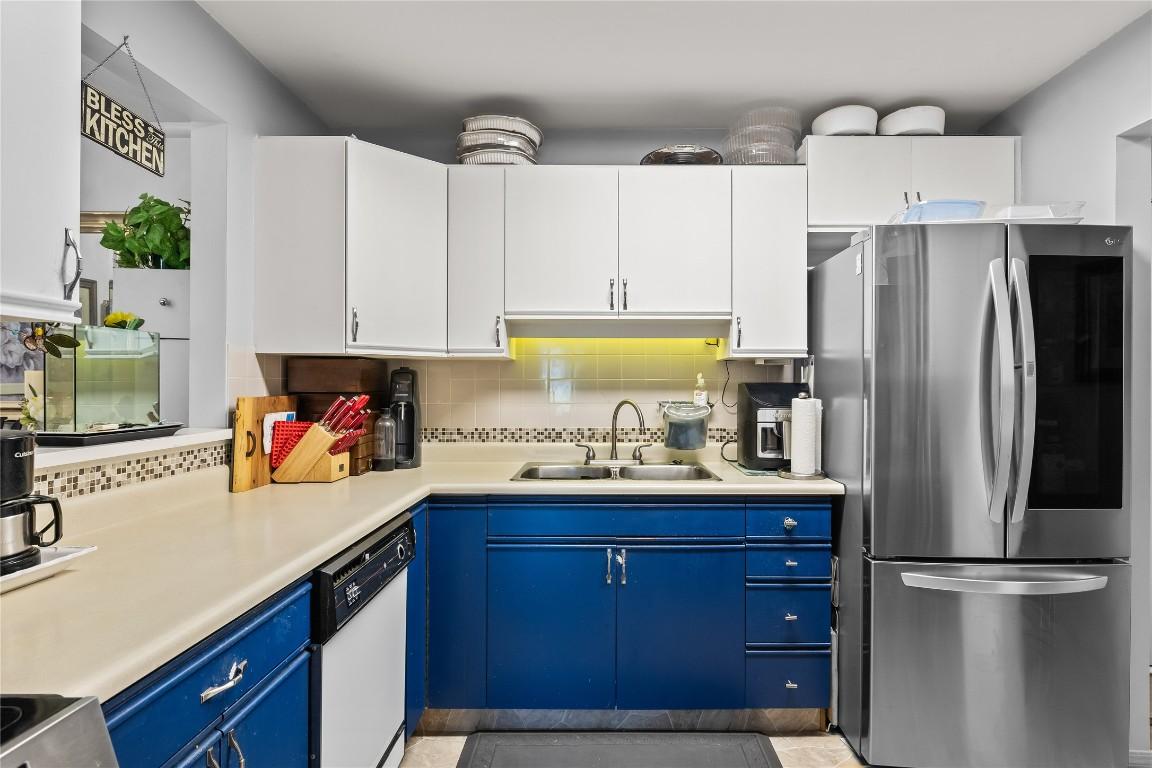 









1045


Sutherland

Avenue, 145,
Kelowna,




BC
V1Y 5Y1

