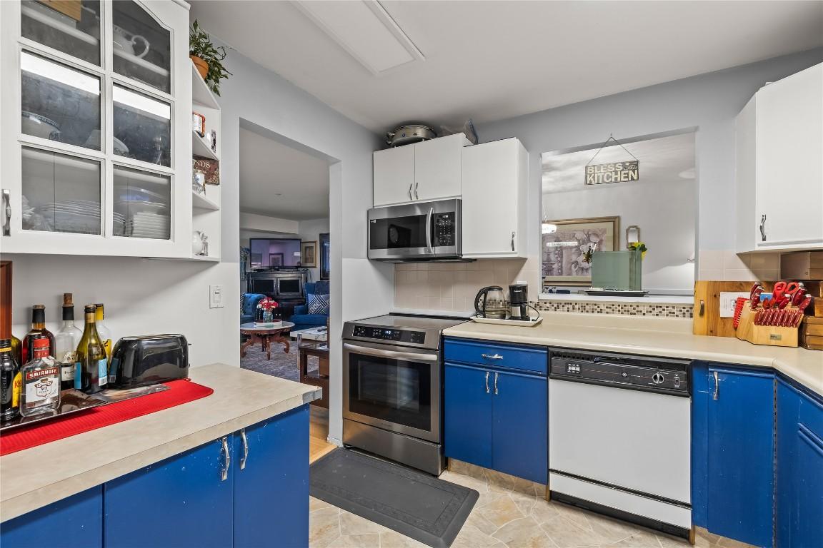 









1045


Sutherland

Avenue, 145,
Kelowna,




BC
V1Y 5Y1

