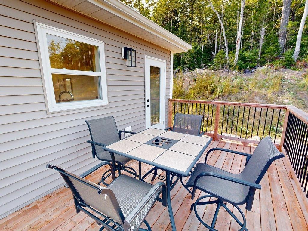 












448 Winslow Drive

,
Upper Tantallon,




NS
B3Z 1N9

