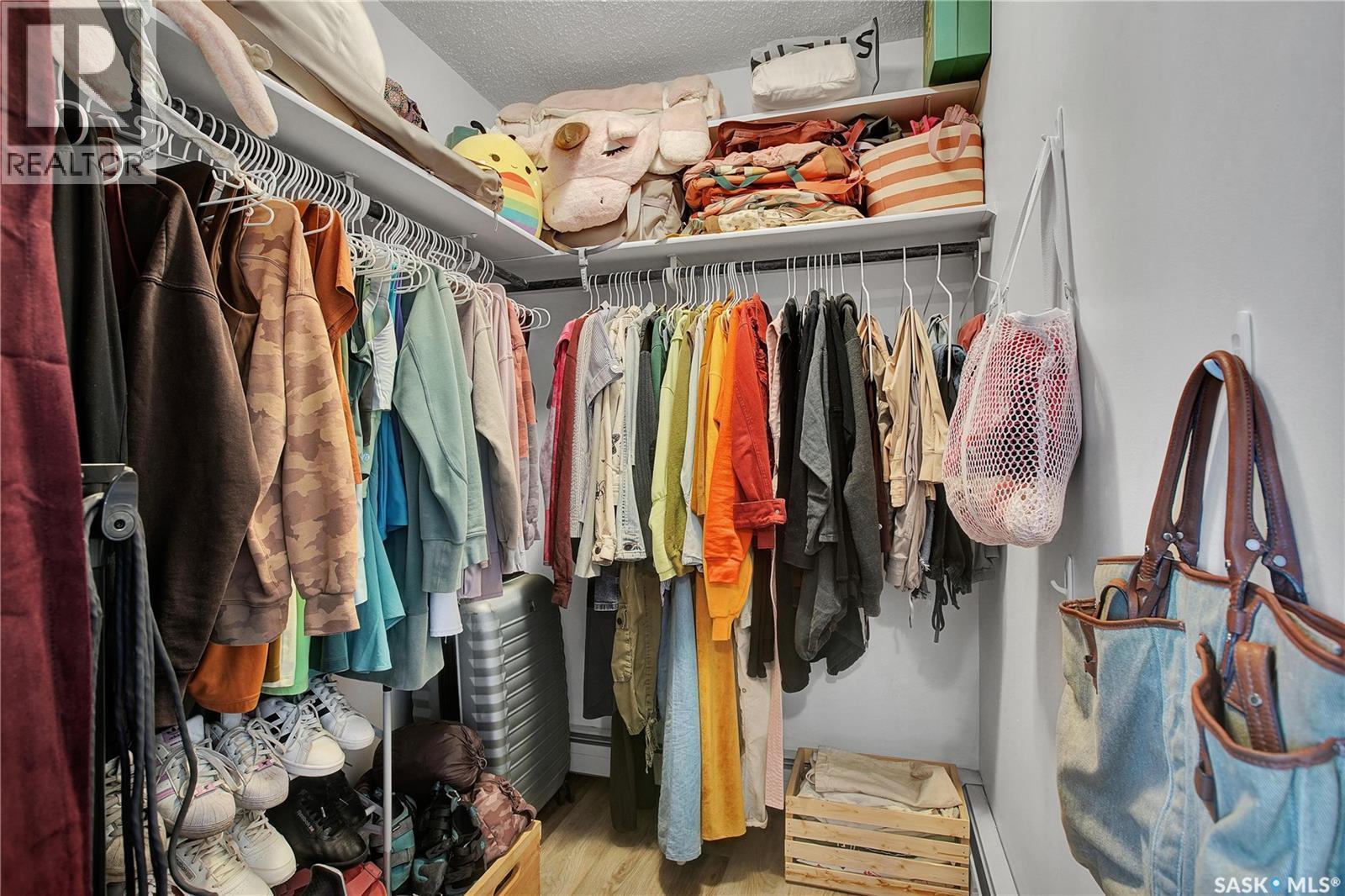 












703 405 5th AVENUE N

,
Saskatoon,




Saskatchewan
S7K6Z3

