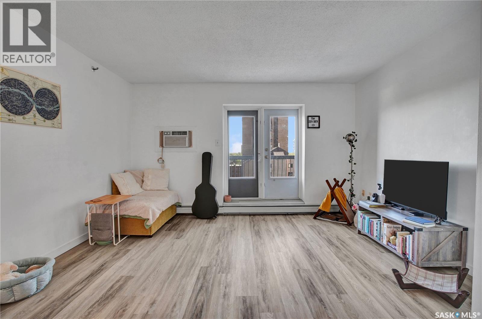 












703 405 5th AVENUE N

,
Saskatoon,




Saskatchewan
S7K6Z3

