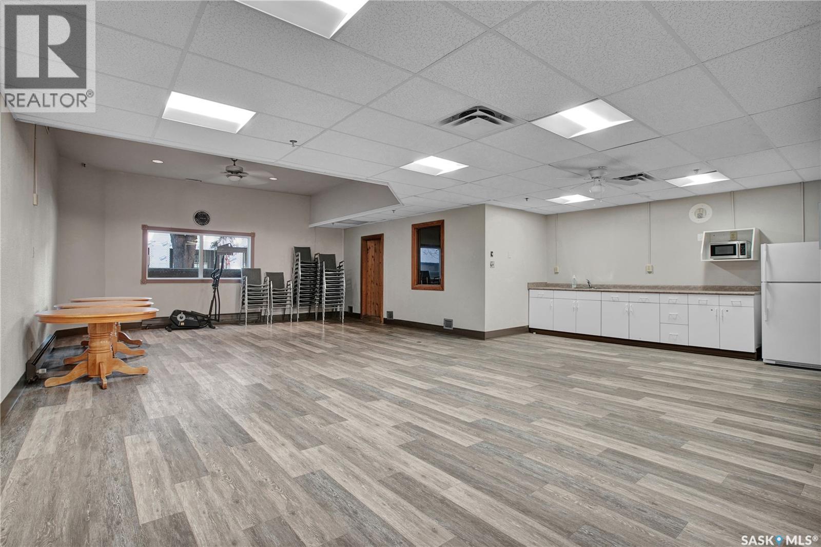 












703 405 5th AVENUE N

,
Saskatoon,




Saskatchewan
S7K6Z3

