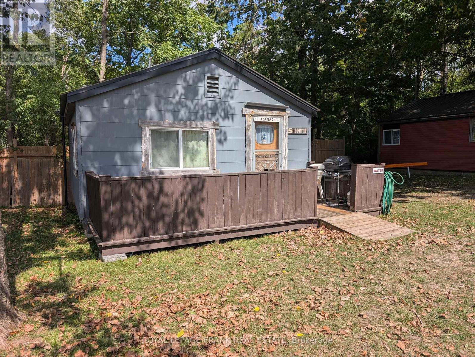












5 - 230-232 LAKE DALRYMPLE ROAD

,
Kawartha Lakes (Carden),




Ontario
L0K1W0

