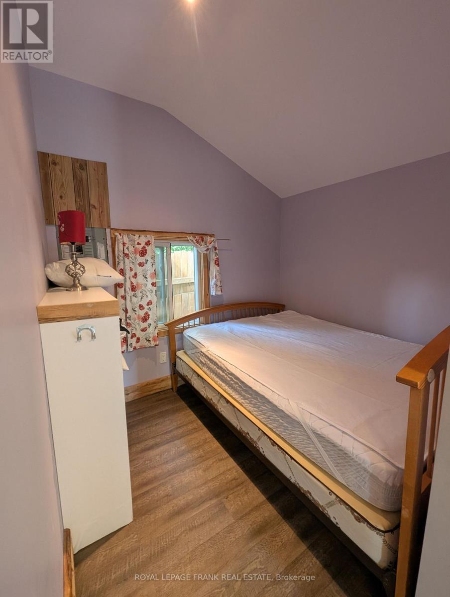 












5 - 230-232 LAKE DALRYMPLE ROAD

,
Kawartha Lakes (Carden),




Ontario
L0K1W0

