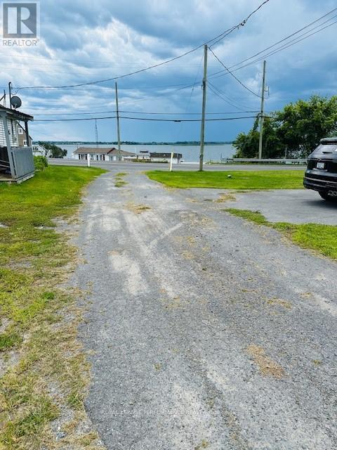 












18787 COUNTY RD 2 ROAD

,
South Glengarry,




Ontario
K6H7J8


