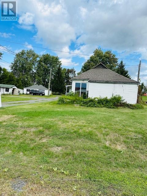 












18787 COUNTY RD 2 ROAD

,
South Glengarry,




Ontario
K6H7J8

