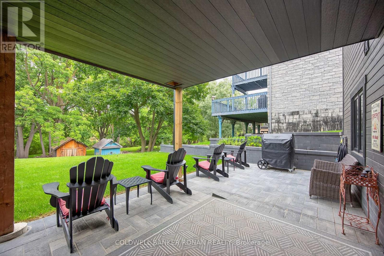 












42 ELIZABETH STREET

,
New Tecumseth,




Ontario
L9R1H7

