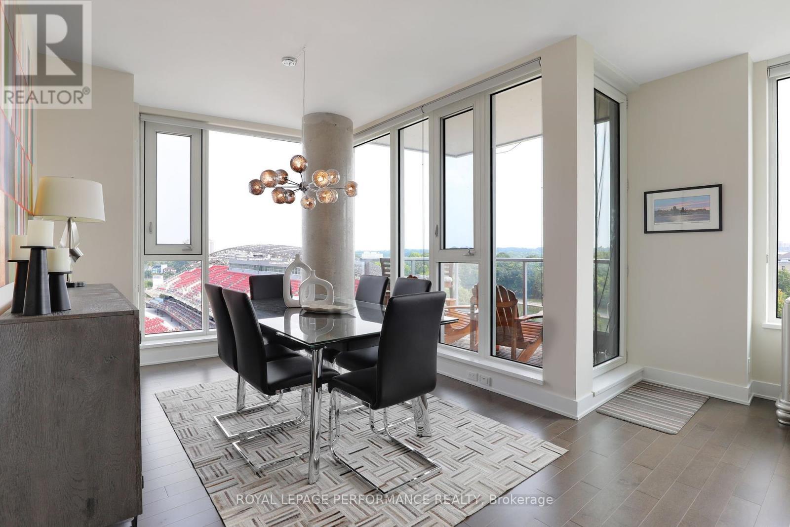 












907 - 1035 BANK STREET

,
Ottawa,




Ontario
K1S5K3

