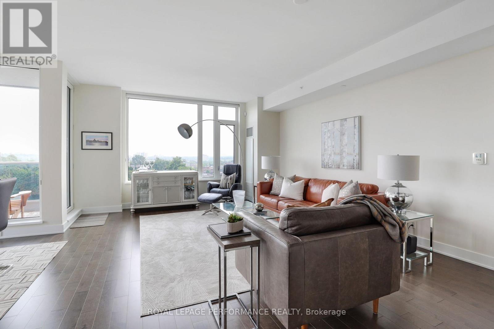 












907 - 1035 BANK STREET

,
Ottawa,




Ontario
K1S5K3

