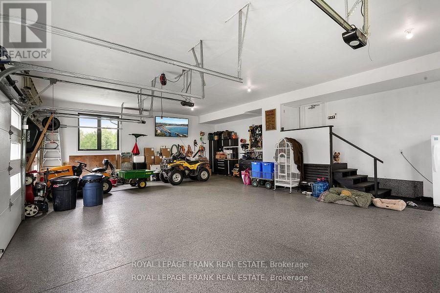 












3248 POGUE ROAD

,
Scugog (Port Perry),




Ontario
L9L1B6

