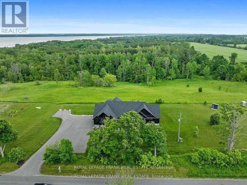 












3248 POGUE ROAD

,
Scugog (Port Perry),




Ontario
L9L1B6

